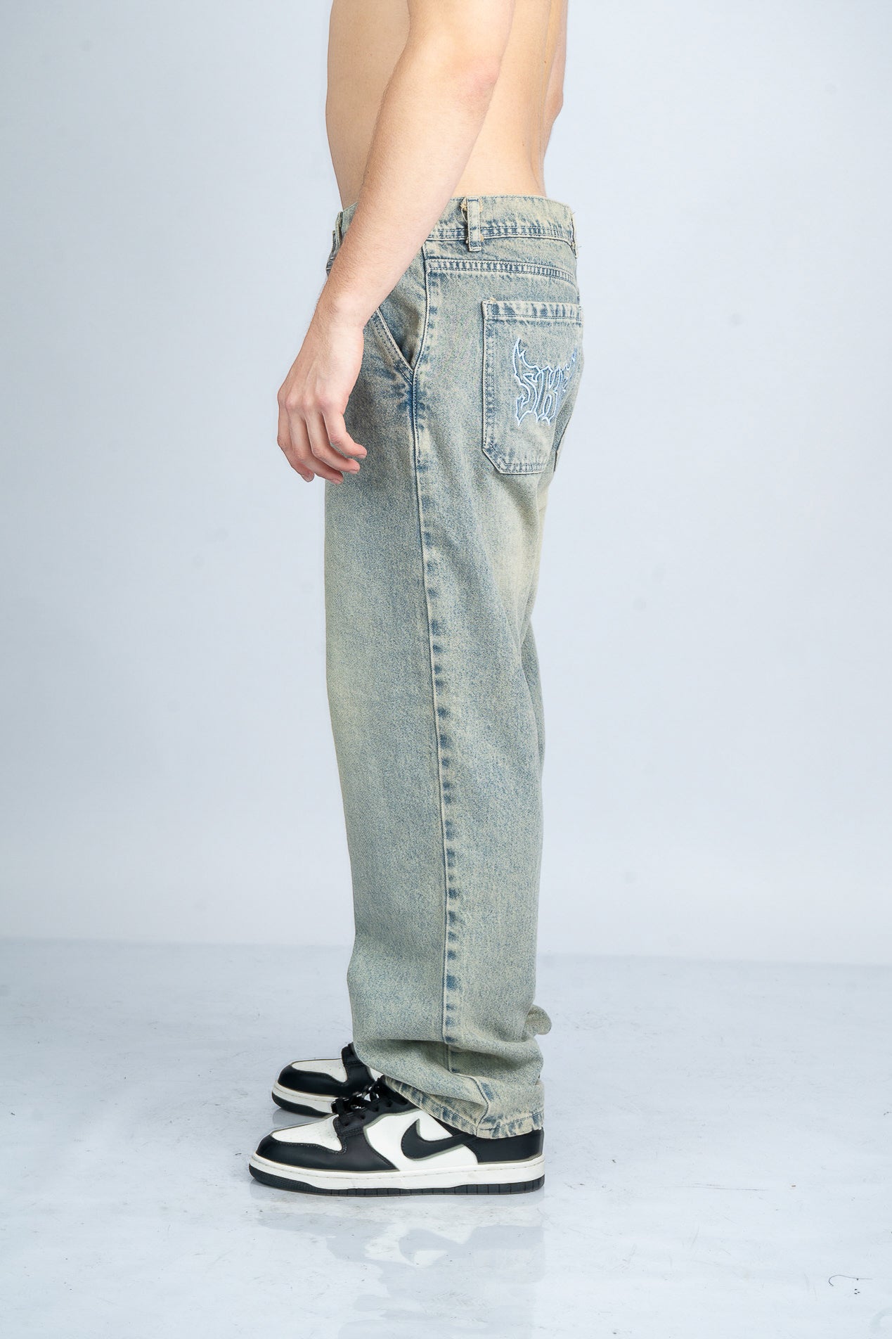 JEAN BAGGY WASHED GREY EMBROIDERY