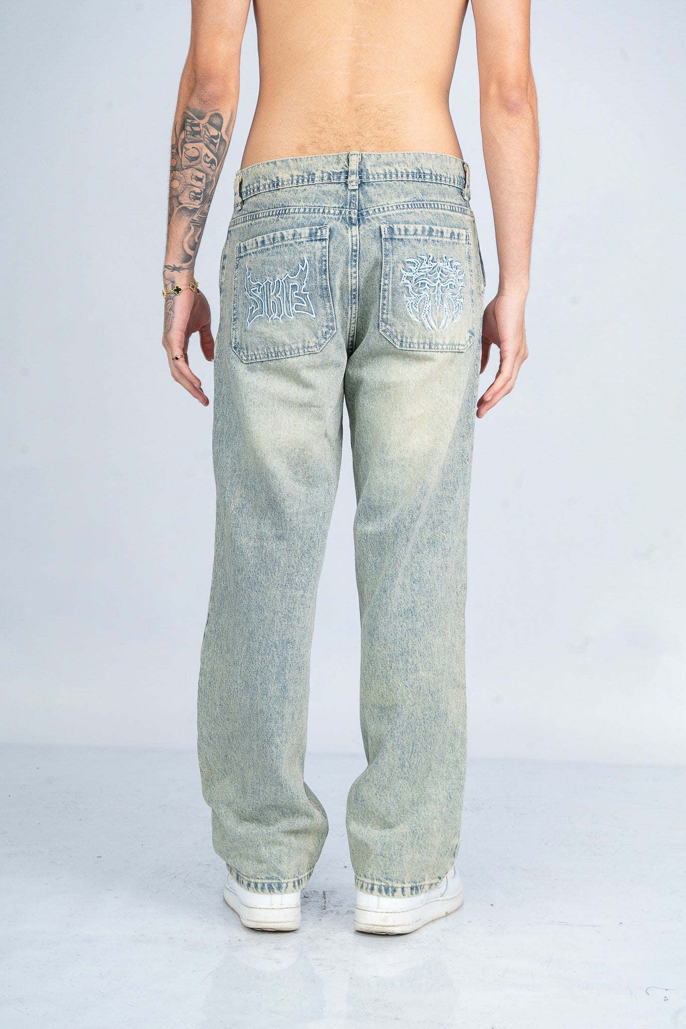 JEAN BAGGY CORN EMBROIDERY